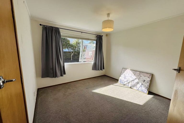 Photo of property in 4 Cushla Place, Massey, Auckland, 0614