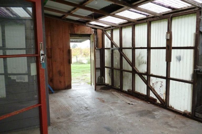 Photo of property in 3 Corbett Street, Hector, 7822