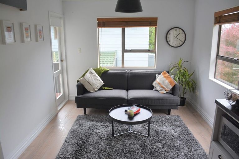 Photo of property in 76 Khandallah Road, Ngaio, Wellington, 6035