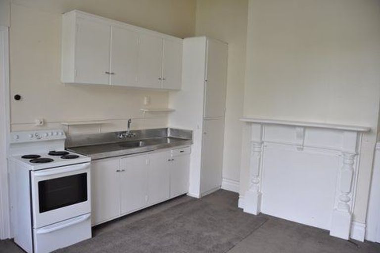 Photo of property in 1/98 Birkenhead Avenue, Birkenhead, Auckland, 0626