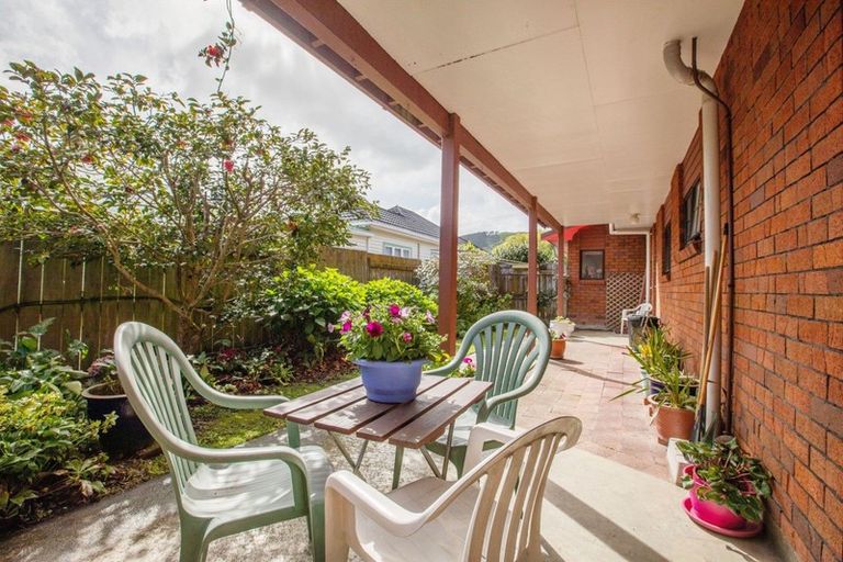 Photo of property in 85b Oxford Street, Tawa, Wellington, 5028