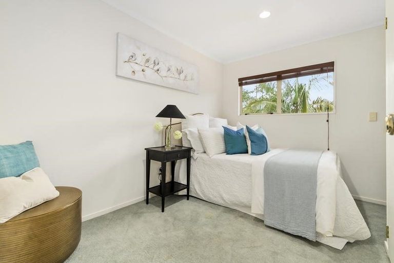 Photo of property in 2/13a Sandspit Road, Cockle Bay, Auckland, 2014