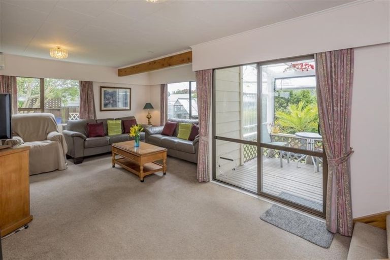 Photo of property in 80b Elizabeth Street, Waikanae, 5036