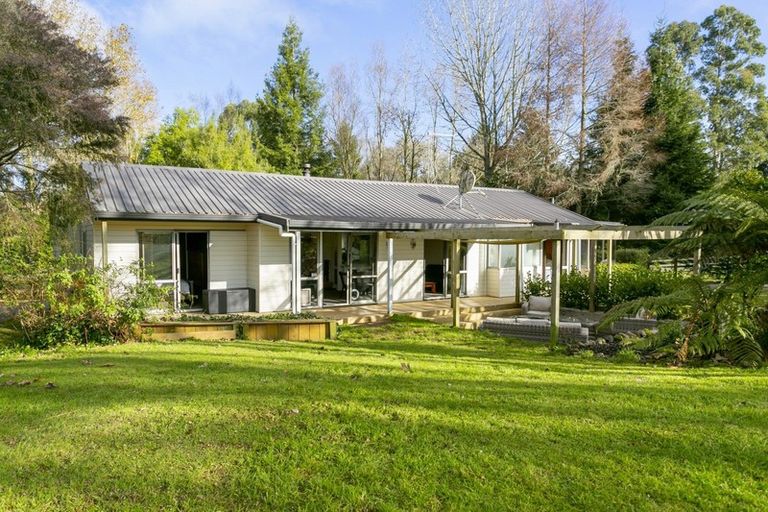 Photo of property in 1082 Mapara Road, Kinloch, Taupo, 3385