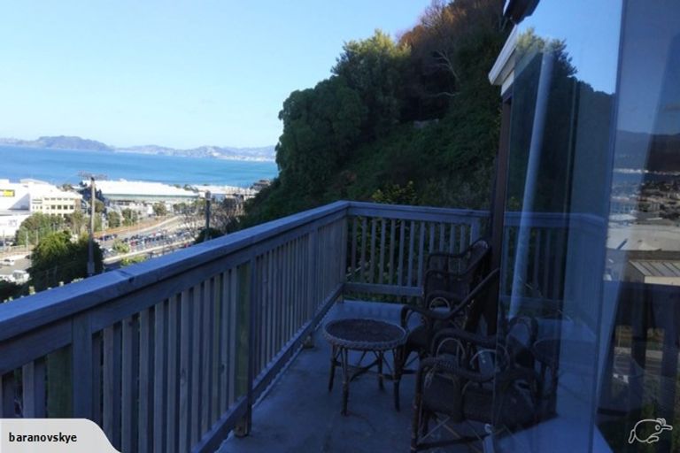 Photo of property in 8 Korokoro Road, Korokoro, Lower Hutt, 5012