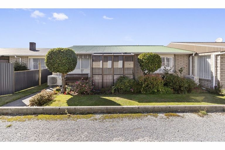 Photo of property in 2/16 Trafalgar Street, Maori Hill, Timaru, 7910