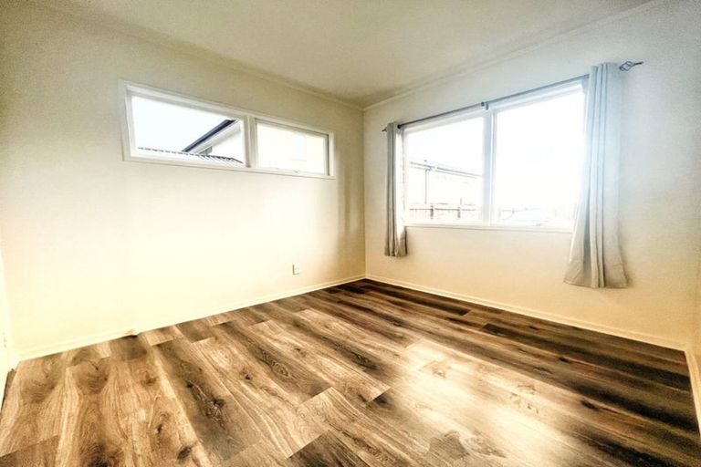 Photo of property in 24 Volante Avenue, Wattle Downs, Auckland, 2103