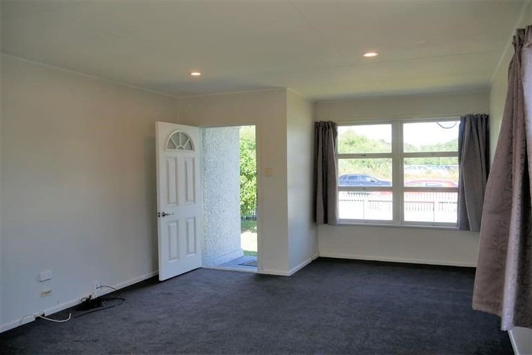 Photo of property in 37 West End Avenue, Woodhill, Whangarei, 0110