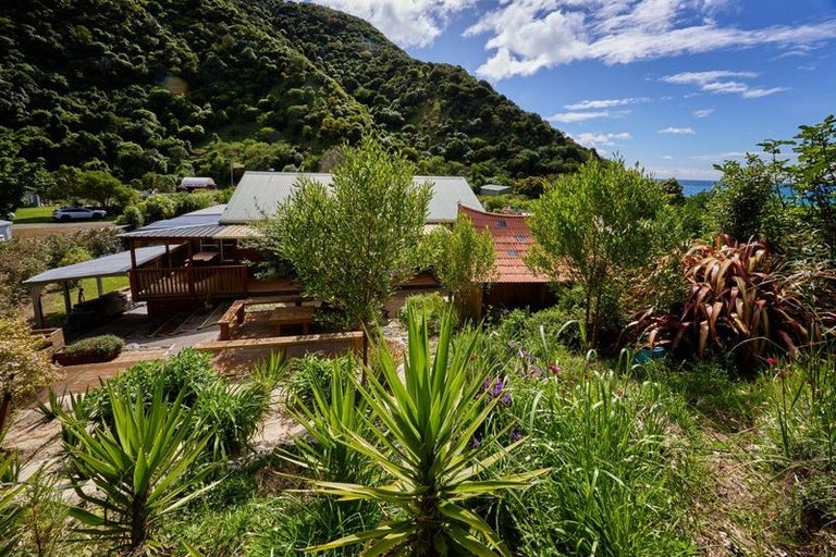 Photo of property in 17 Makura Road, Goose Bay, Kaikoura, 7374