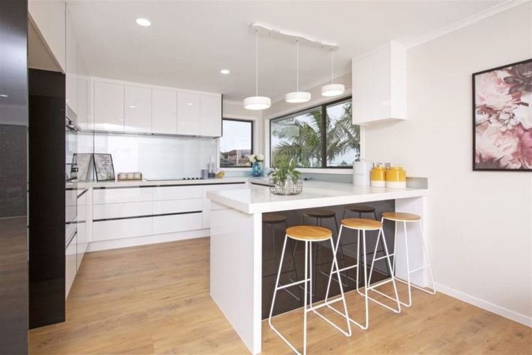 Photo of property in 1/6 Colum Place, Bucklands Beach, Auckland, 2014