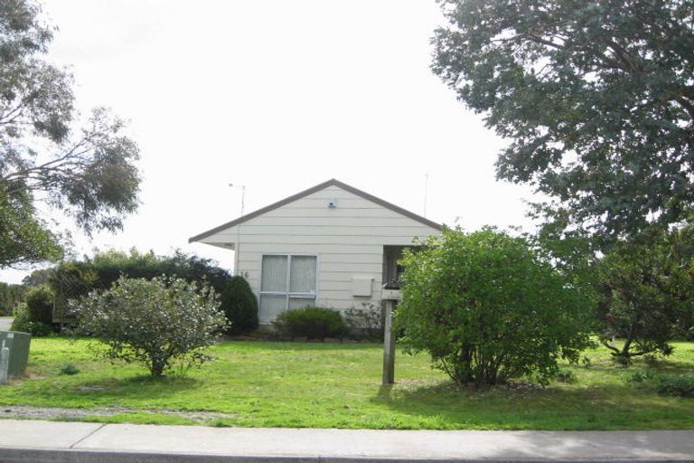 Photo of property in 16 East Road, Haumoana, 4102