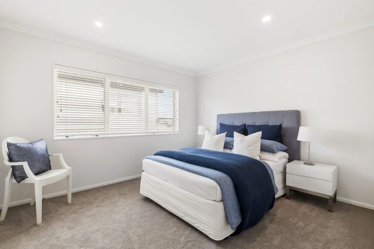 Photo of property in 5 Wye Oak Drive, Schnapper Rock, Auckland, 0632