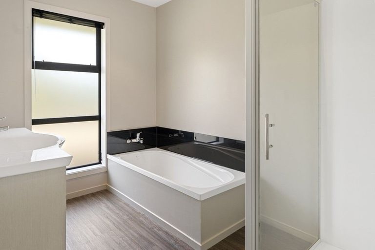 Photo of property in 10 Sunningdale Drive, Stoke, Nelson, 7011