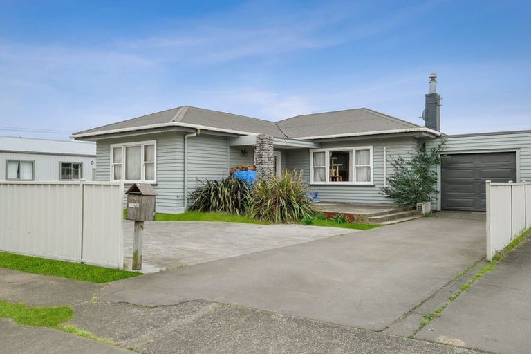 Photo of property in 305 Kahutia Street, Gisborne, 4010