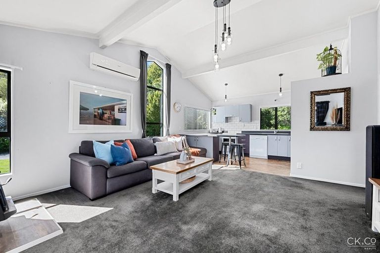 Photo of property in 11 Mcmanaway Grove, Stokes Valley, Lower Hutt, 5019