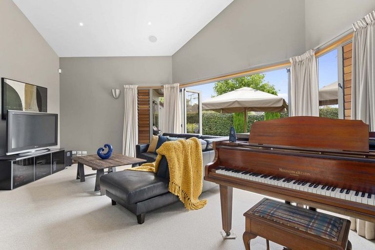 Photo of property in 15 Sissinghurst Court, Bethlehem, Tauranga, 3110