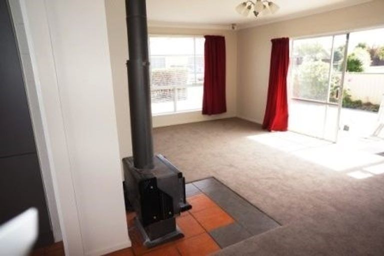 Photo of property in 30a Durham Street, Rangiora, 7400