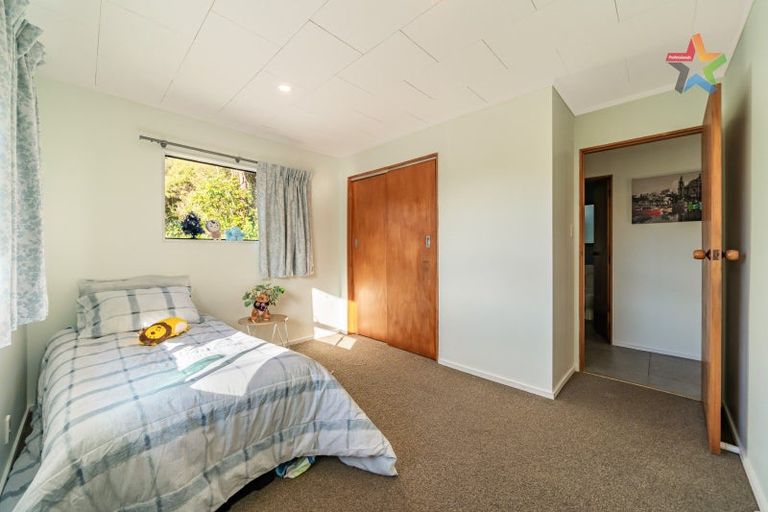 Photo of property in 21 Ngahere Street, Stokes Valley, Lower Hutt, 5019