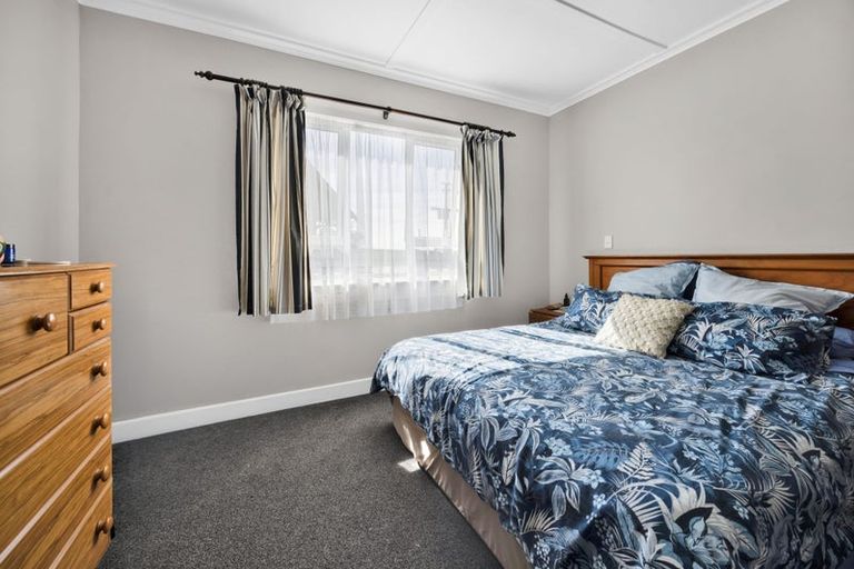 Photo of property in 15 High Street, Eltham, 4322