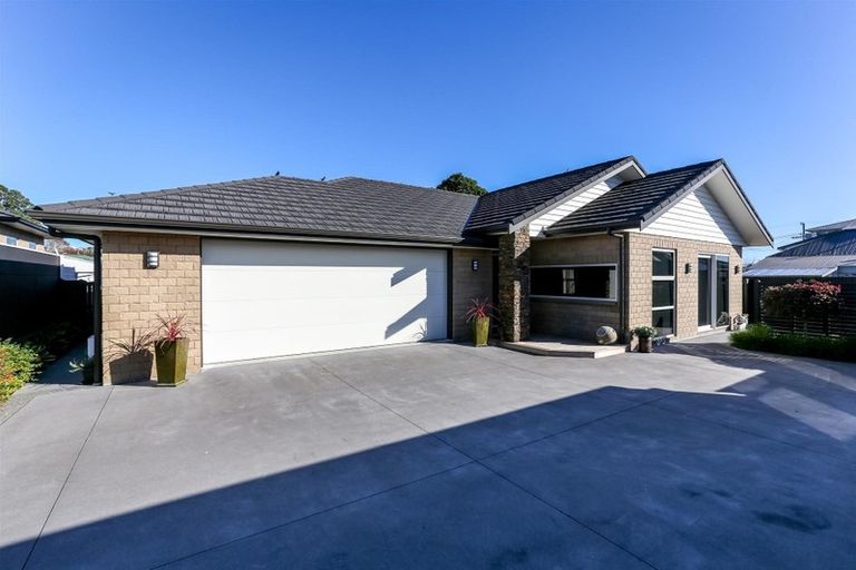 Photo of property in 8 Webster Street, Westown, New Plymouth, 4310