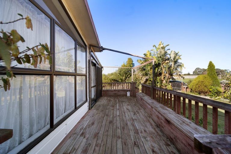 Photo of property in 20 Watchfield Close, Mangere, Auckland, 2022