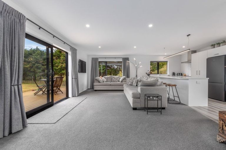 Photo of property in 7 Strathnaver Drive, Waikawa Beach, Manakau, 5573