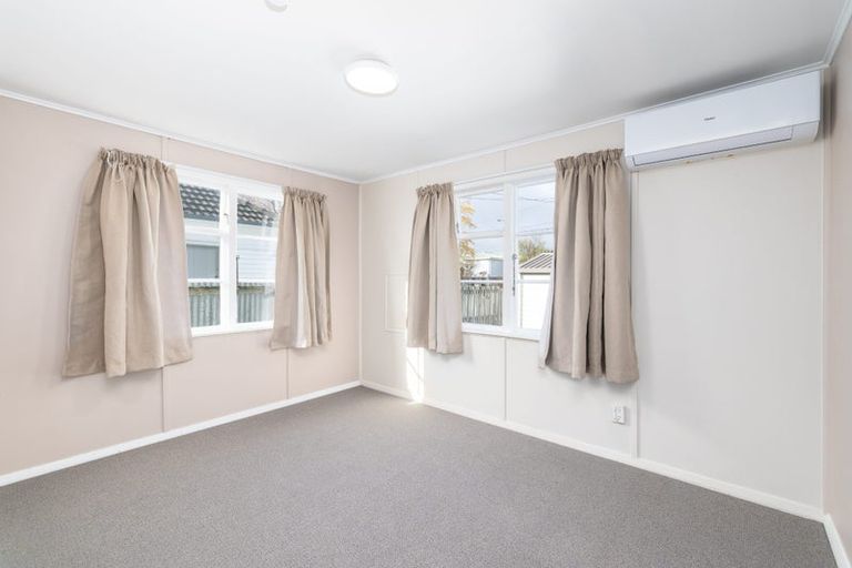 Photo of property in 166 Aorangi Road, Bryndwr, Christchurch, 8053
