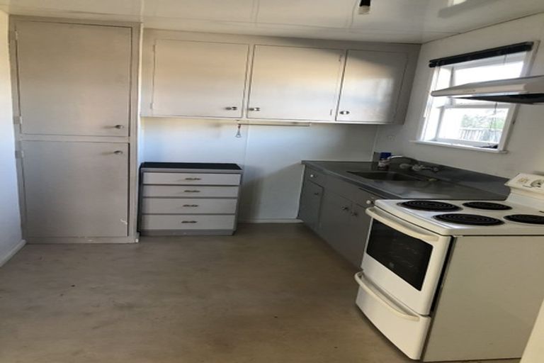 Photo of property in 2/3 Juniper Place, Burnside, Christchurch, 8053