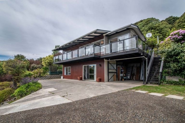 Photo of property in 35 Kingfisher Road, Takamatua, 7581