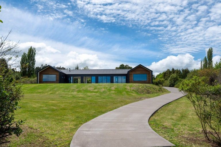 Photo of property in 42 Lacebark Drive, Kinloch, Taupo, 3377