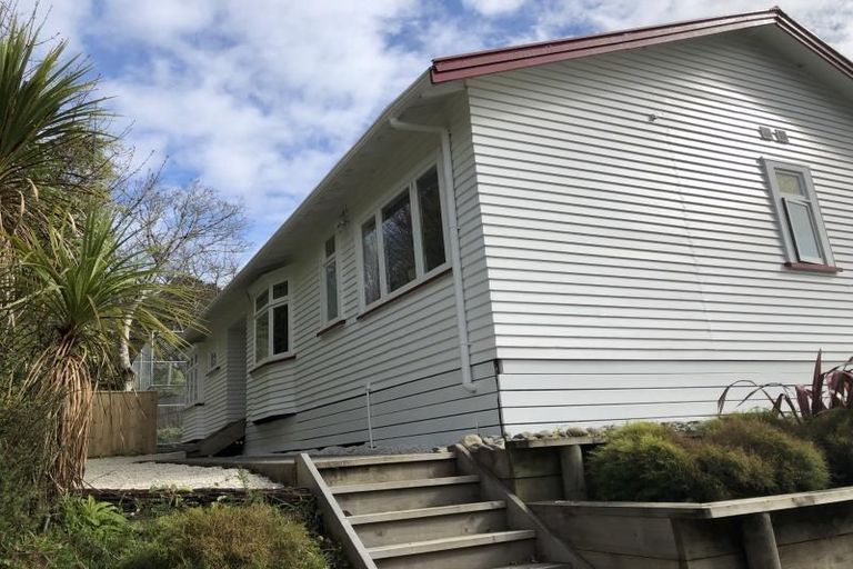 Photo of property in 6 Avro Road, Blue Mountains, Upper Hutt, 5371