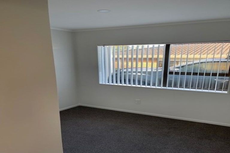 Photo of property in 10/116 Titirangi Road, New Lynn, Auckland, 0600