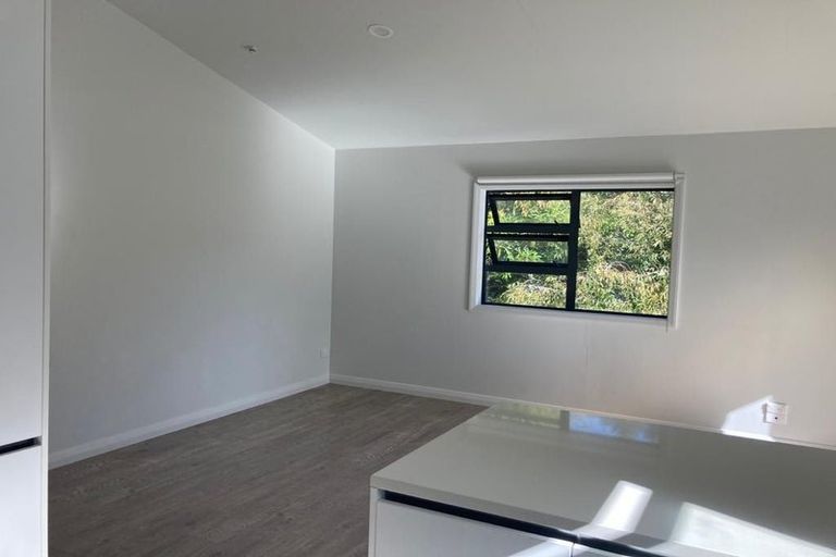 Photo of property in 22 Wicklam Lane, Greenhithe, Auckland, 0632