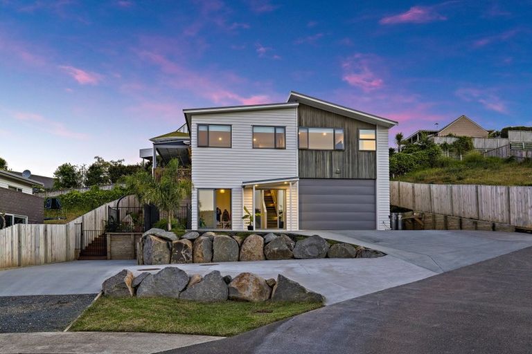 Photo of property in 13 Ariel Place, Snells Beach, 0920