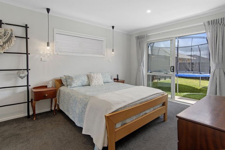 Photo of property in 93 Puhirake Crescent, Pyes Pa, Tauranga, 3112