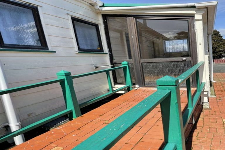 Photo of property in 5a Tennyson Street, Dannevirke, 4930