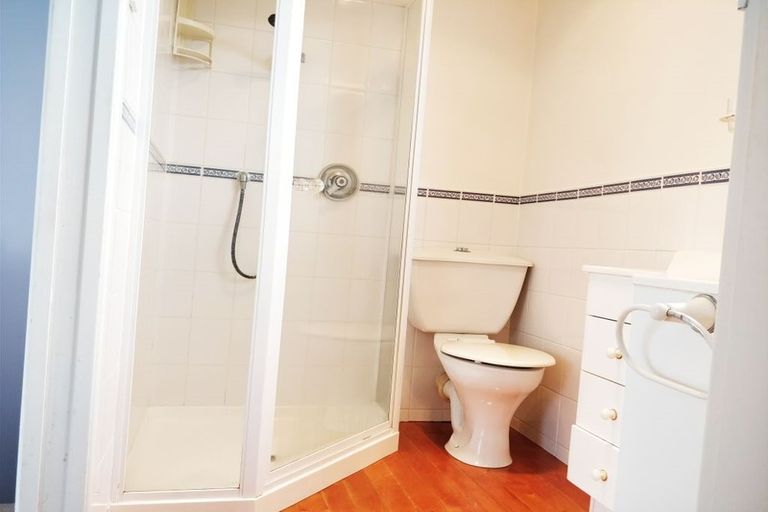 Photo of property in 1/41 Channel Road, Campbells Bay, Auckland, 0630