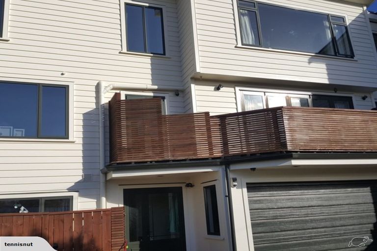 Photo of property in 77a Creswick Terrace, Northland, Wellington, 6012