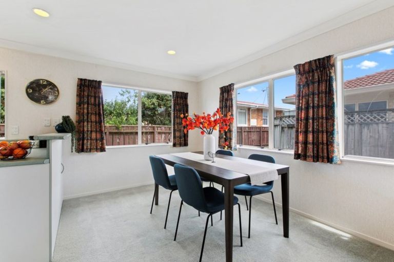 Photo of property in 7a Lilac Place, Otumoetai, Tauranga, 3110