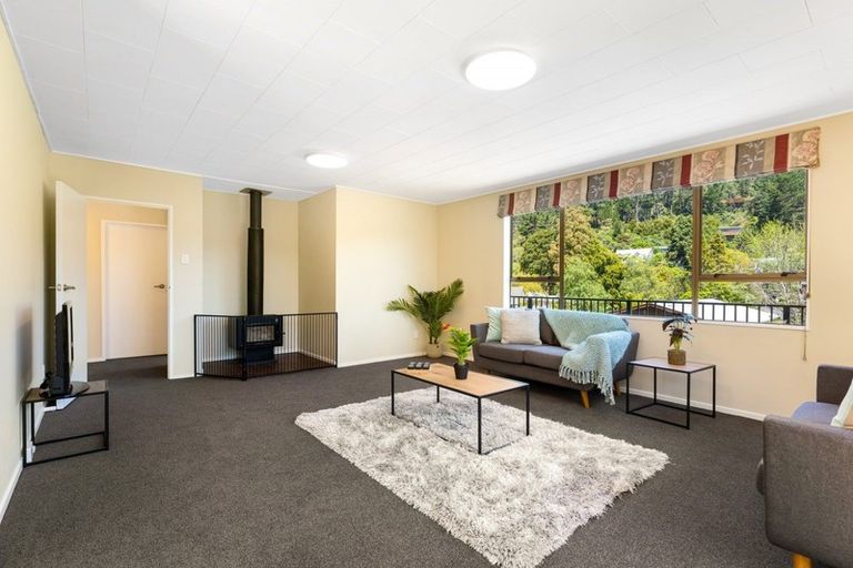 Photo of property in 105b Kamahi Street, Stokes Valley, Lower Hutt, 5019
