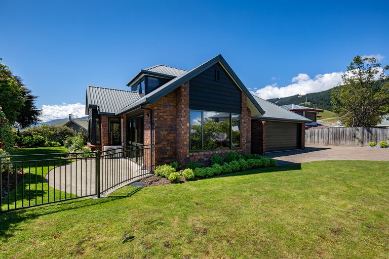 Photo of property in 34 Olympus Way, Richmond, 7020