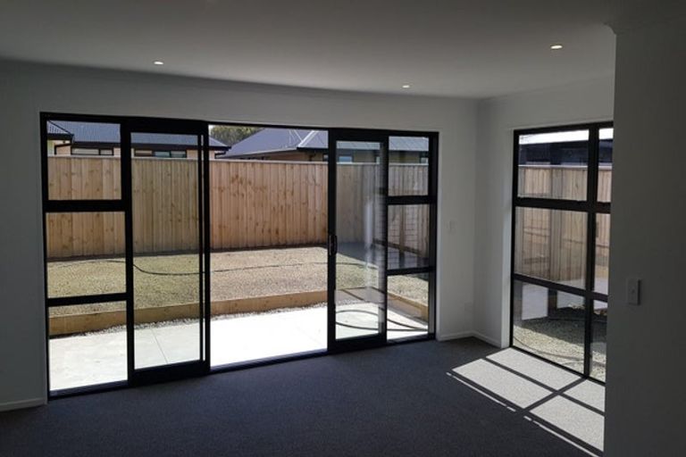 Photo of property in 32 Quinn Crescent, Woodend, 7610