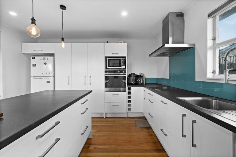 Photo of property in 22 Arthur Hobson Avenue, Pirimai, Napier, 4112