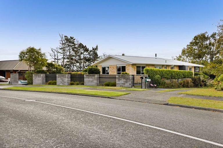 Photo of property in 20 Truby King Street, Merrilands, New Plymouth, 4312