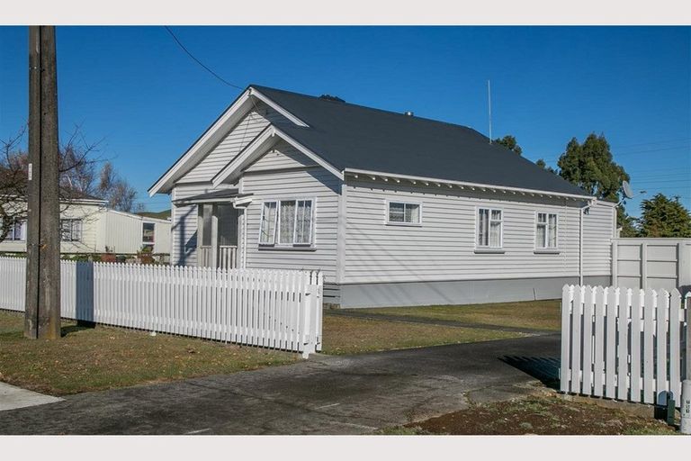 Photo of property in 6 Rangipo Street, Waiouru, 4825
