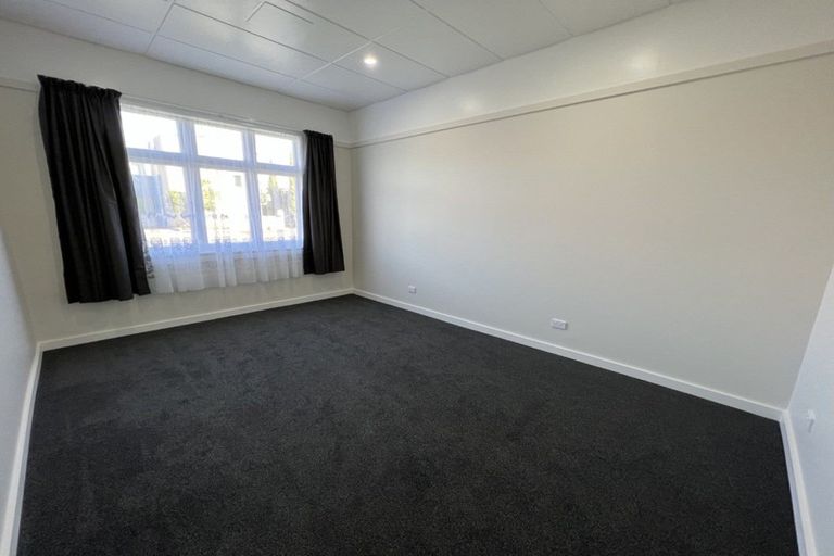 Photo of property in 27-29 Andrew Young Street, Palmerston North, 4410