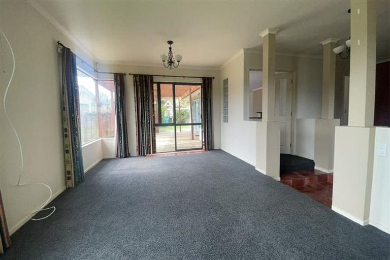 Photo of property in 2 Byblos Place, The Gardens, Auckland, 2105