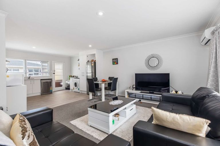 Photo of property in 3/9 Onslow Road, Papakura, 2110