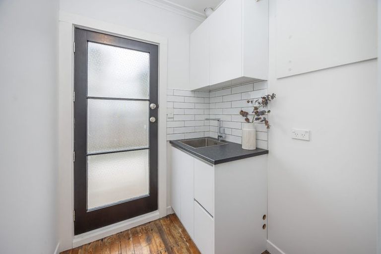 Photo of property in 28 Walsh Street, Forest Lake, Hamilton, 3200