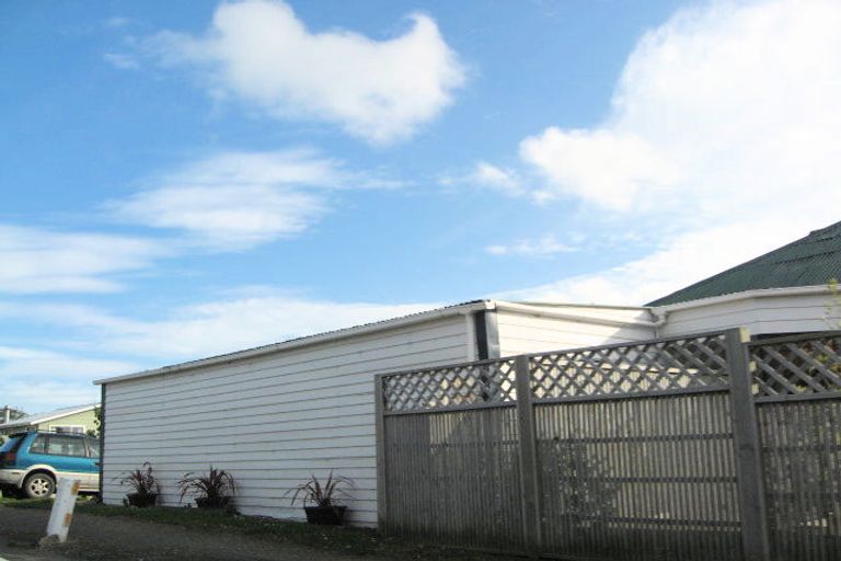 Photo of property in 24 Beaconsfield Road, Portobello, Dunedin, 9014